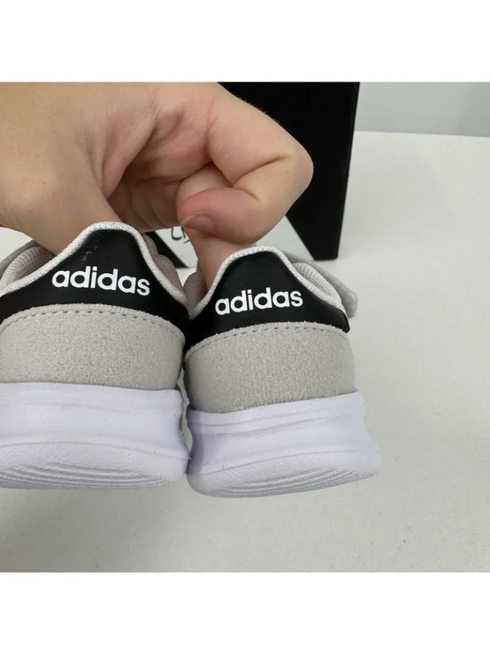 Adidas Infant Girl's Run 70s 2.0 Running Shoes Hook & Loop size 5K White/Black